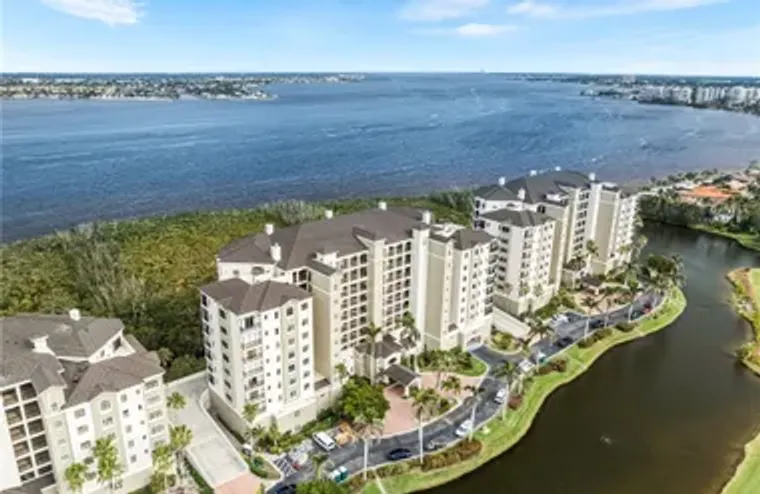 11620 COURT OF PALMS 202, FORT MYERS, FL..., Fort Myers, FL 33908