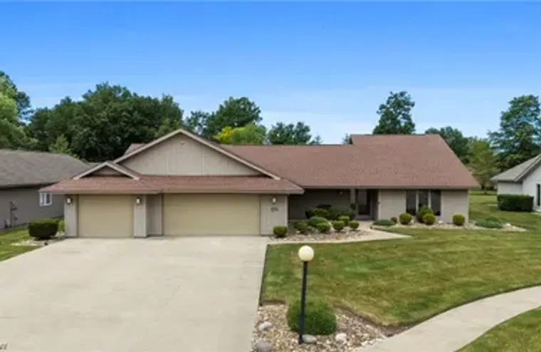 32672 HERON CIR, NORTH RIDGEVILLE, OH, 4..., North Ridgeville, OH 44039