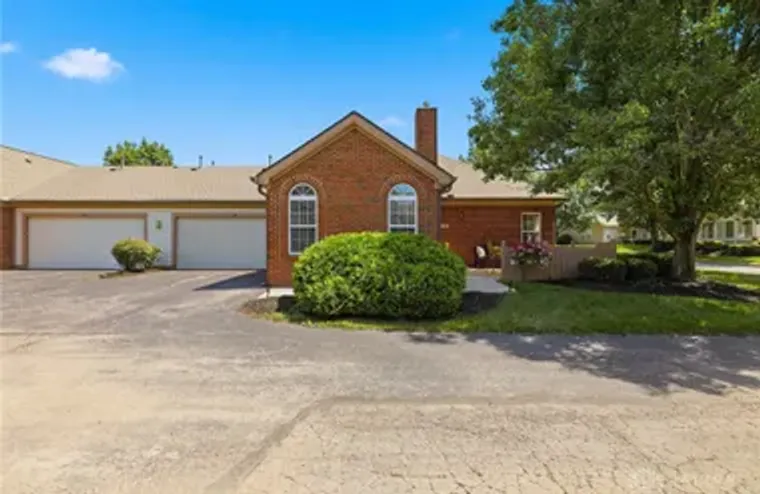 127 EDINBURGH VILLAGE DR, CENTERVILLE, O..., Centerville, OH 45458