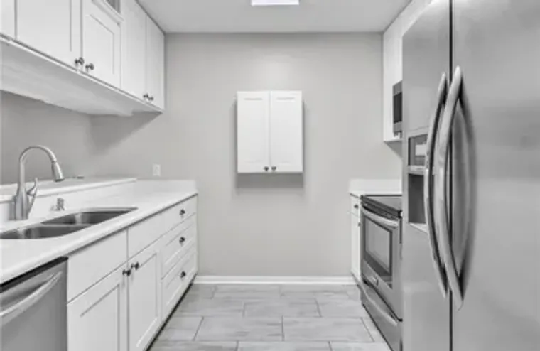 21 PLANTATION DR 205, VERO BEACH, FL, 32..., Vero Beach, FL 32966