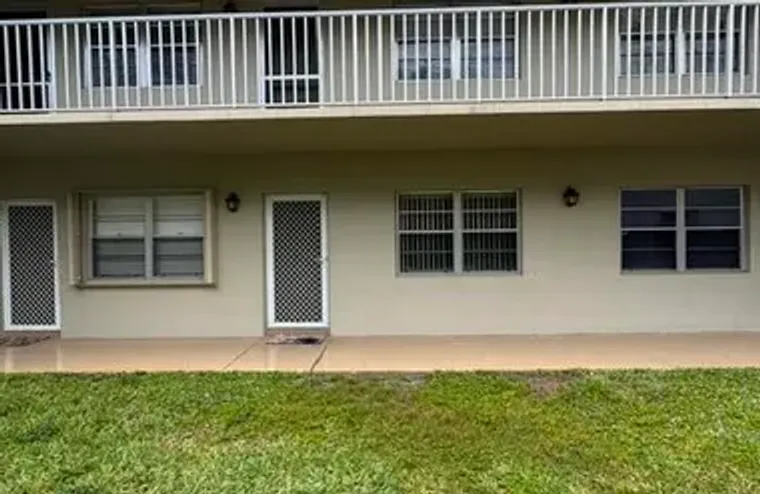 33 LAKE VISTA TRL 104, PORT ST LUCIE, FL..., Port St Lucie, FL 34952