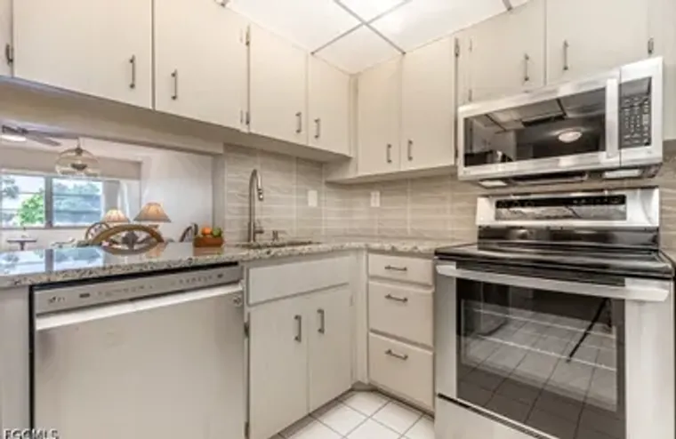 1828 PINE VALLEY DR 201, FORT MYERS, FL,..., Fort Myers, FL 33907