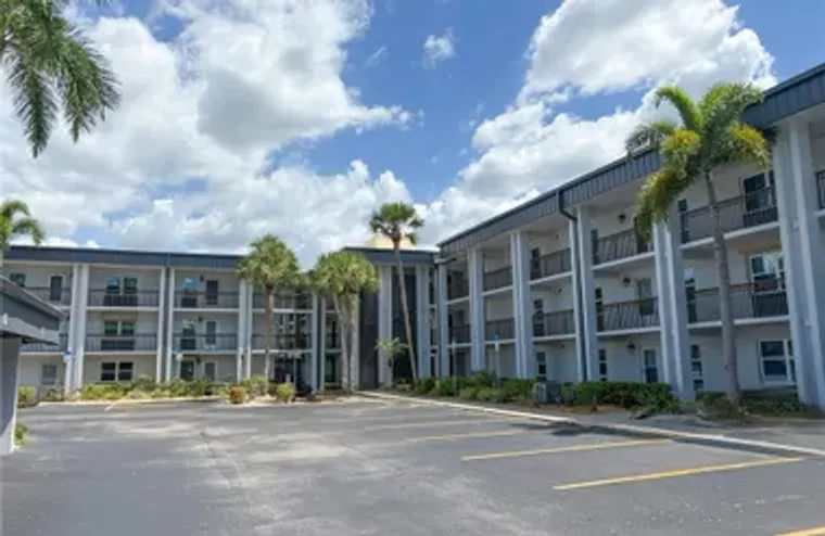 1740 PINE VALLEY DR 115, FORT MYERS, FL,..., Fort Myers, FL 33907