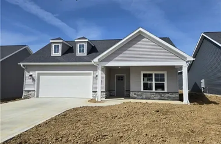 4304 EVERGREEN CT, NORTH CANTON, OH, 447..., North Canton, OH 44720