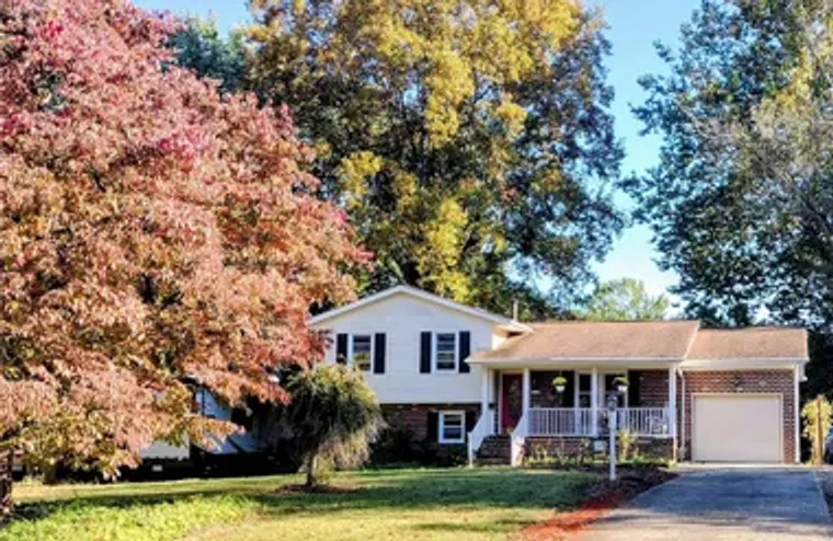 142 COUNTRY CLUB DR, WILLIAMSBURG, VA, 2..., Williamsburg, VA 23188