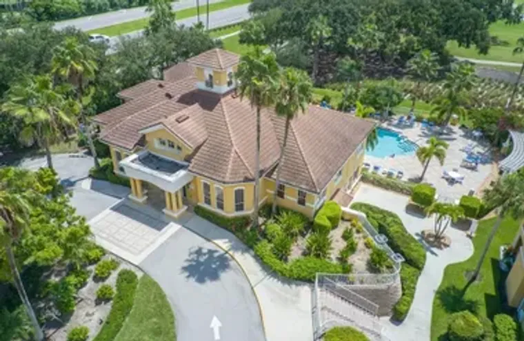 5050 FAIRWAYS CIR 205, VERO BEACH, FL, 3..., Vero Beach, FL 32967