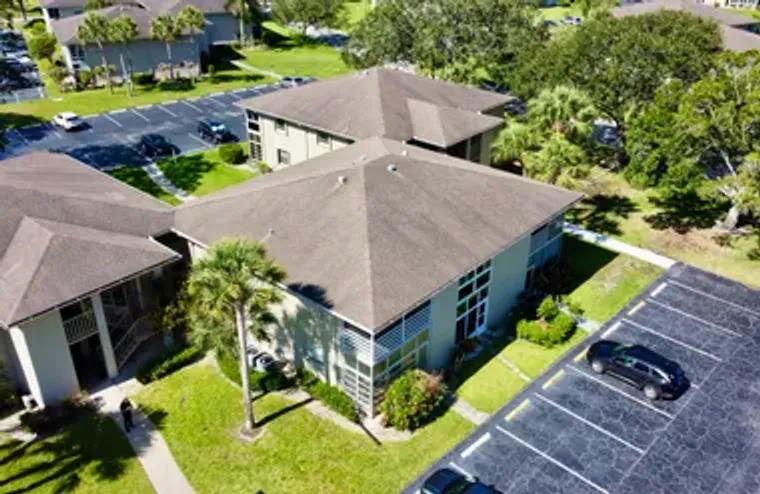 32 LAKE VISTA TRL 105, PORT ST LUCIE, FL..., Port St Lucie, FL 34952