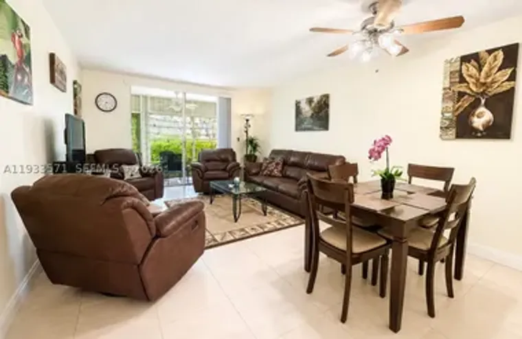 6700 ROYAL PALM BLVD 107D, MARGATE, FL, ..., Margate, FL 33063