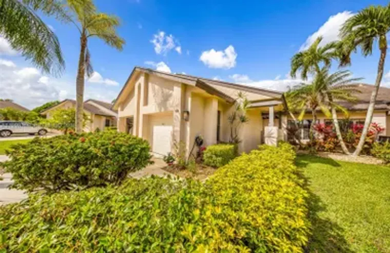 5302 FAIRWAY WOODS DR 4612, DELRAY BEACH..., Delray Beach, FL 33484