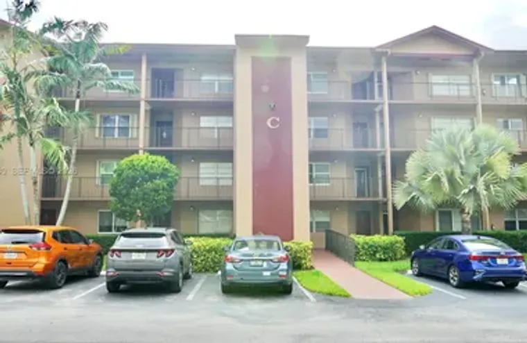 100 SW 130TH TER 211C, PEMBROKE PINES, F..., Pembroke Pines, FL 33027