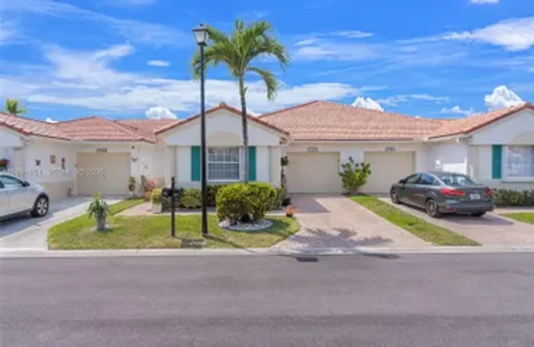 15465 LAKE MAGNOLIA PL, DELRAY BEACH, FL..., Delray Beach, FL 33484