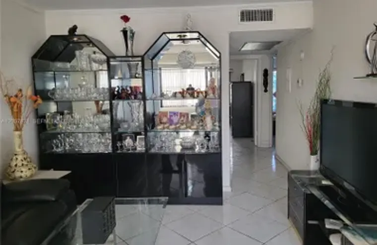 2050 NEWCASTLE C 2050, BOCA RATON, FL, 3..., Boca Raton, FL 33434