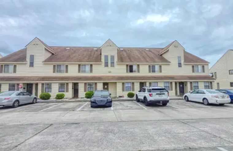 12-H FAIRWOOD LAKES LN 12-H, MYRTLE BEAC..., Myrtle Beach, SC 29588