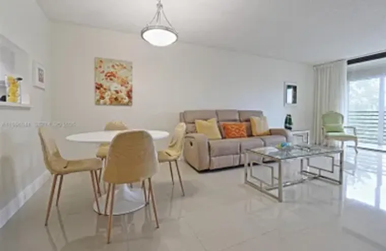 1100 COLONY POINT CIR 419, PEMBROKE PINE..., Pembroke Pines, FL 33026