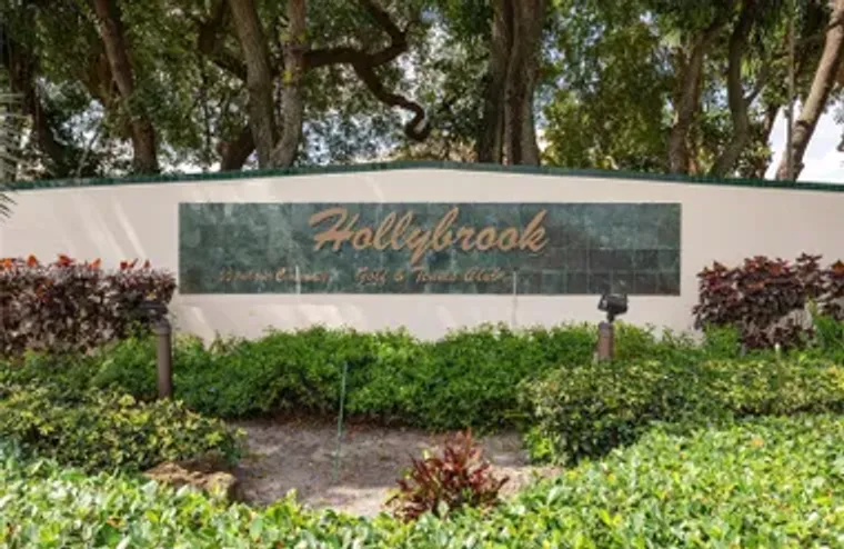 8900 WASHINGTON BLVD 405A, PEMBROKE PINE..., Pembroke Pines, FL 33025