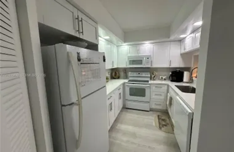 12650 SW 6TH ST 412K, PEMBROKE PINES, FL..., Pembroke Pines, FL 33027