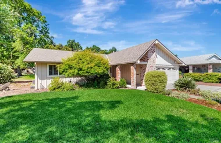 101 VALLEY LAKES DR, SANTA ROSA, CA, 954..., Santa Rosa, CA 95409