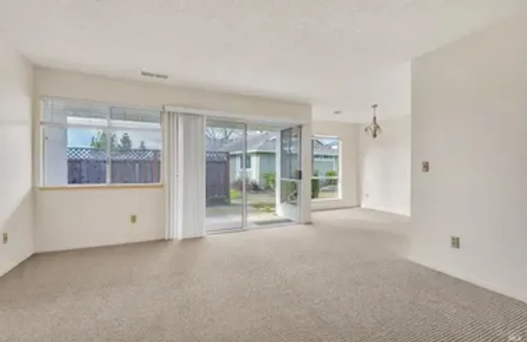 331 PYTHIAN RD, SANTA ROSA, CA, 95409, Santa Rosa, CA 95409