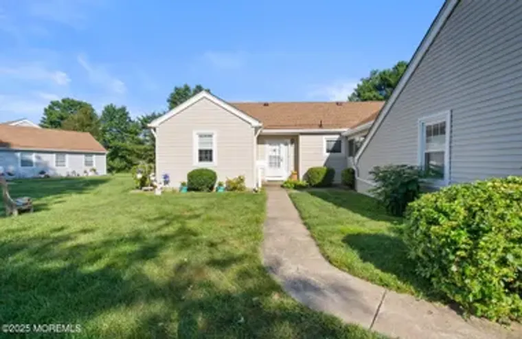 82 PARKWAY DR # B, FREEHOLD, NJ, 07728, Freehold, NJ 07728