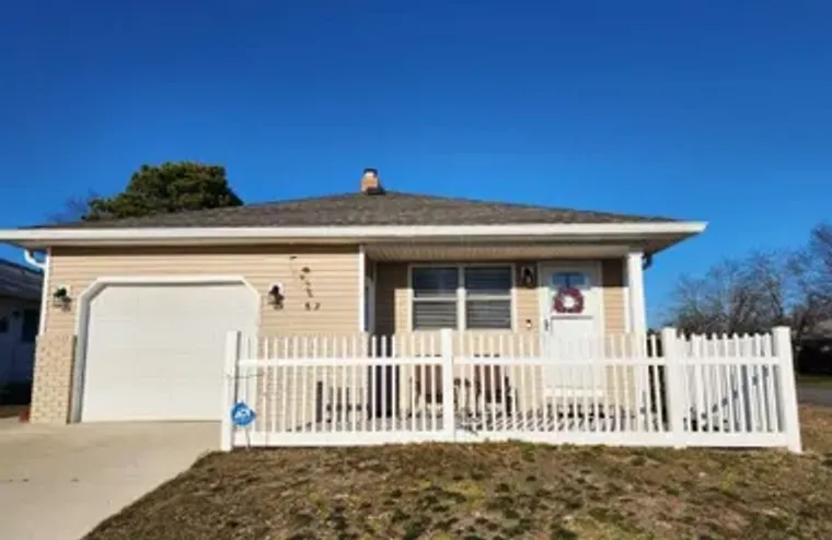 62 CASTLE HARBOR DR, TOMS RIVER, NJ, 087..., Toms River, NJ 08757