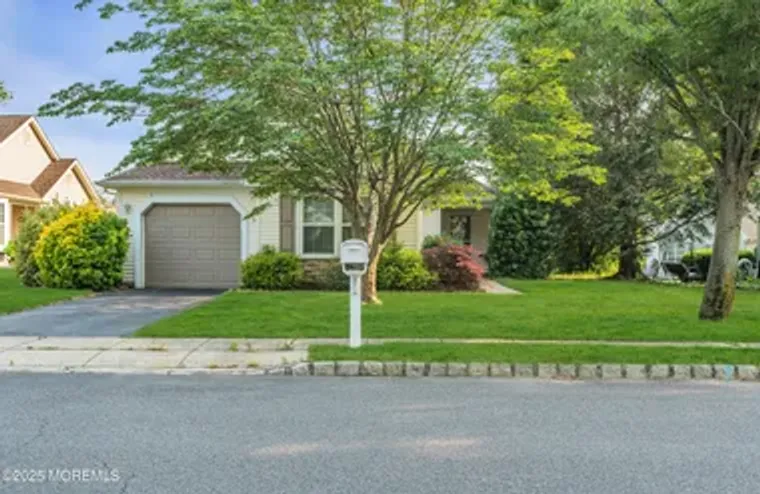 2752 MEADOW LAKE DR, TOMS RIVER, NJ, 087..., Toms River, NJ 08755