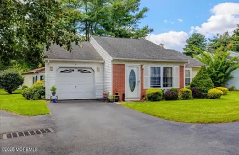 5 JAFFREYTON CLOSE, FREEHOLD, NJ, 07728, Freehold, NJ 07728