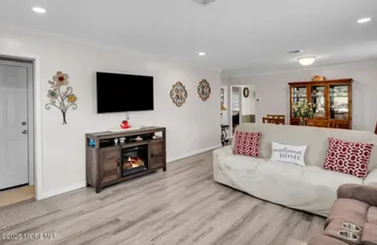 2 CAPRI CT, TOMS RIVER, NJ, 08757, Toms River, NJ 08757