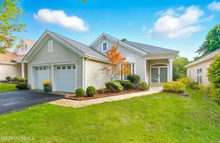 16 GREENWAYS LN, LAKEWOOD, NJ, 08701, Lakewood, NJ 08701