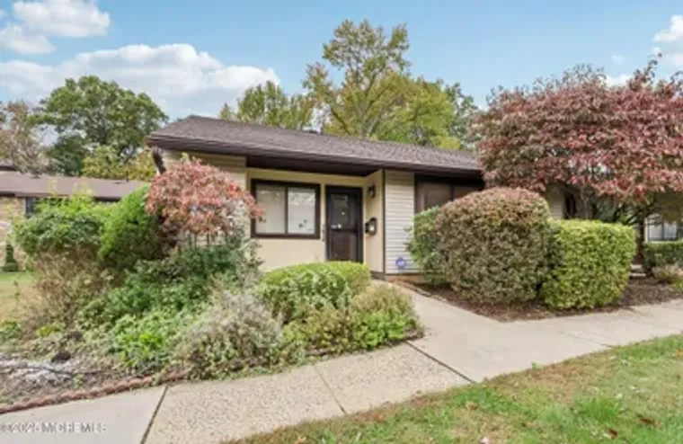 150 AMBERLY DR A, MANALAPAN, NJ, 07726, Manalapan, NJ 07726