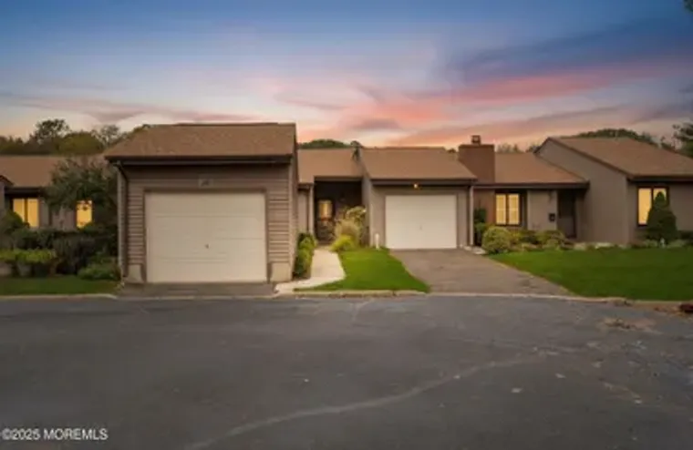 38 CONCORD CT, RED BANK, NJ, 07701, Red Bank, NJ 07701