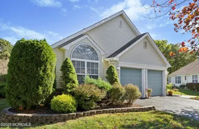 16 ROSEWOOD CT, LAKEWOOD, NJ, 08701, Lakewood, NJ 08701