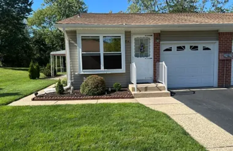 8A YORKTOWNE PKWY, WHITING, NJ, 08759, Whiting, NJ 08759