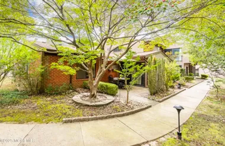 19 MANCHESTER CT, RED BANK, NJ, 07701, Red Bank, NJ 07701