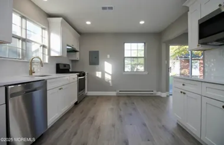 32 CARNABY CLOSE, FREEHOLD, NJ, 07728, Freehold, NJ 07728