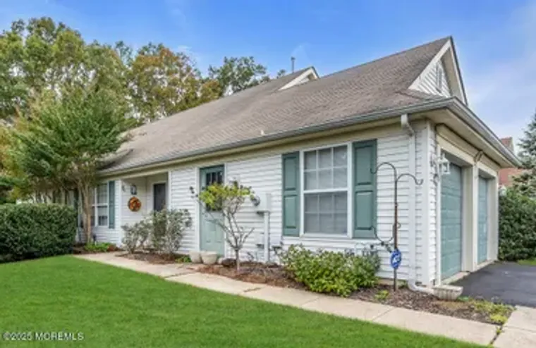 8 SCHOOLHOUSE LN, LAKEWOOD, NJ, 08701, Lakewood, NJ 08701