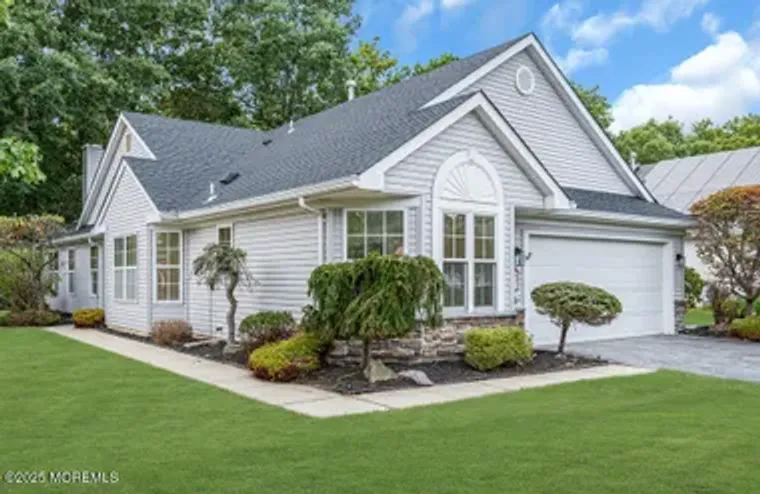 2 SCHOOLHOUSE LN, LAKEWOOD, NJ, 08701, Lakewood, NJ 08701