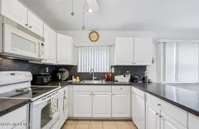 18 SAN SALVADOR ST, TOMS RIVER, NJ, 0875..., Toms River, NJ 08757