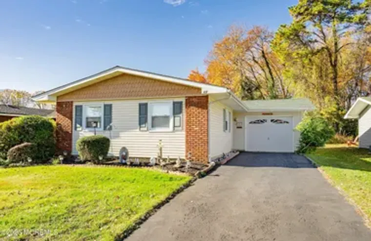 69 CLAY CIR, BRICK, NJ, 08724, Brick, NJ 08724