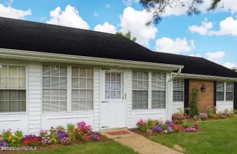 61 CAMBRIDGE CIR B, MANCHESTER, NJ, 0875..., Manchester, NJ 08759