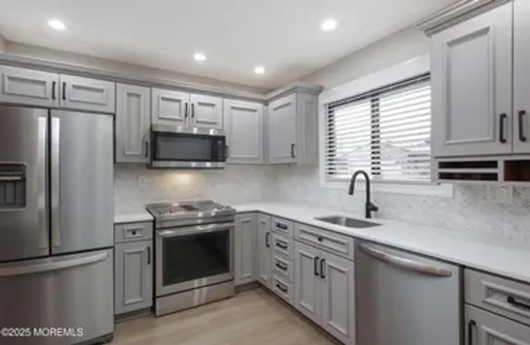 40 ELLSWORTH CT, RED BANK, NJ, 07701, Red Bank, NJ 07701