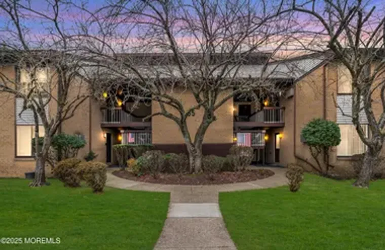 55 AMBERLY DR G, MANALAPAN, NJ, 07726, Manalapan, NJ 07726