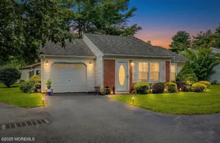 5 JAFFREYTON CLOSE, FREEHOLD, NJ, 07728, Freehold, NJ 07728