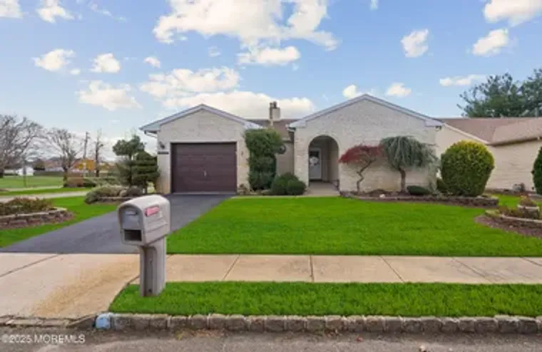 1 SUFFOLK WAY, MARLBORO, NJ, 07746, Marlboro, NJ 07746