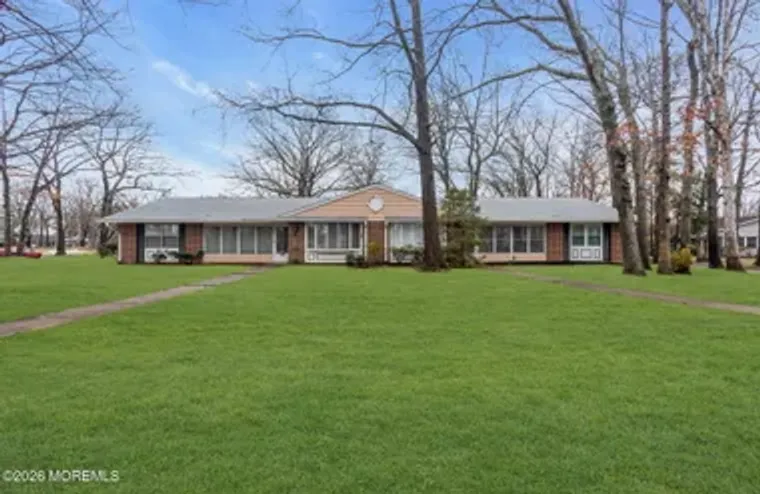 598B LAKE POINT DR, LAKEWOOD, NJ, 08701, Lakewood, NJ 08701