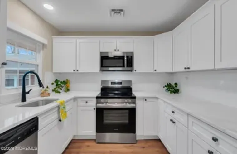 598B LAKE POINT DR, LAKEWOOD, NJ, 08701, Lakewood, NJ 08701