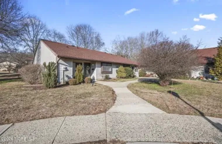 143 CROSS SLOPE CT B, MANALAPAN, NJ, 077..., Manalapan, NJ 07726