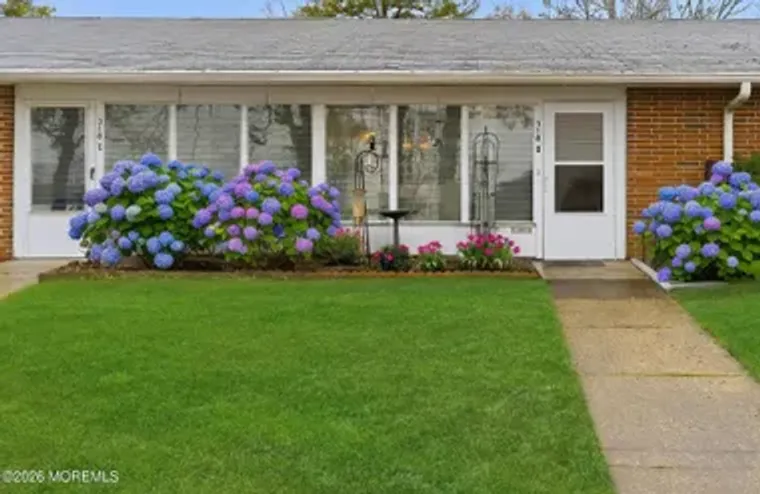 318D COVENTRY CT, LAKEWOOD, NJ, 08701, Lakewood, NJ 08701