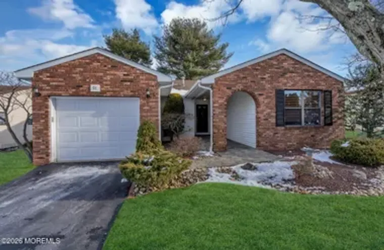 51 LAKEVIEW DR, MARLBORO, NJ, 07746, Marlboro, NJ 07746