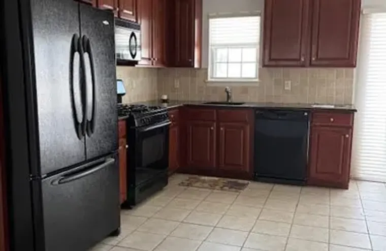 1 CARNABY CLOSE # 1000, FREEHOLD, NJ, 07..., Freehold, NJ 07728