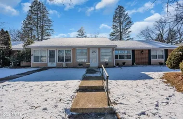 511B PORTSMOUTH DR, LAKEWOOD, NJ, 08701, Lakewood, NJ 08701